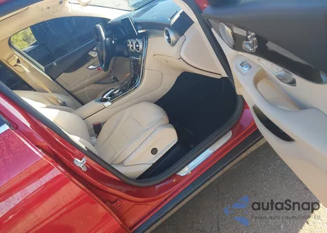 2016 Mercedes-Benz Glc 300 z USA, uszkodzony, nr VIN WDC0G4JB1GF006653